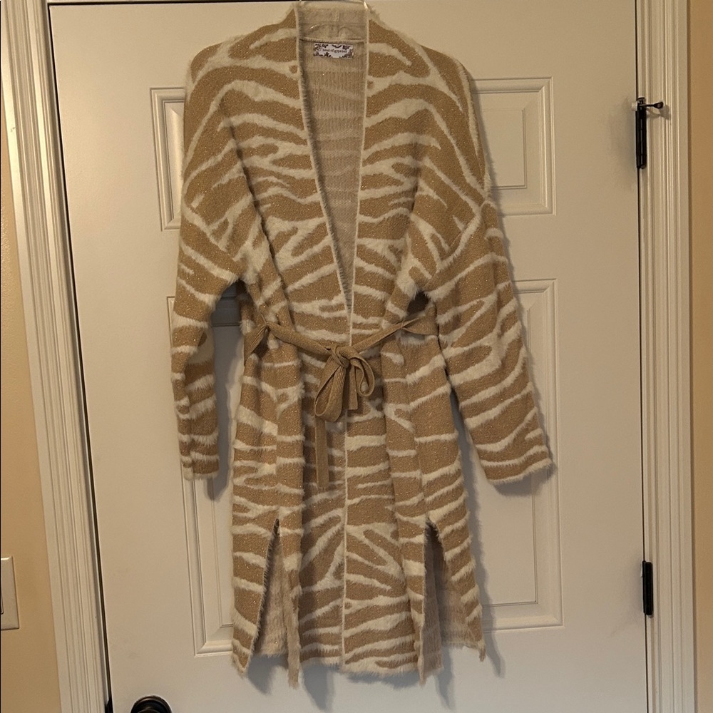 Band of Gypsies Cream and Gold Knit Textured Zebra Cardigan Sz S/M